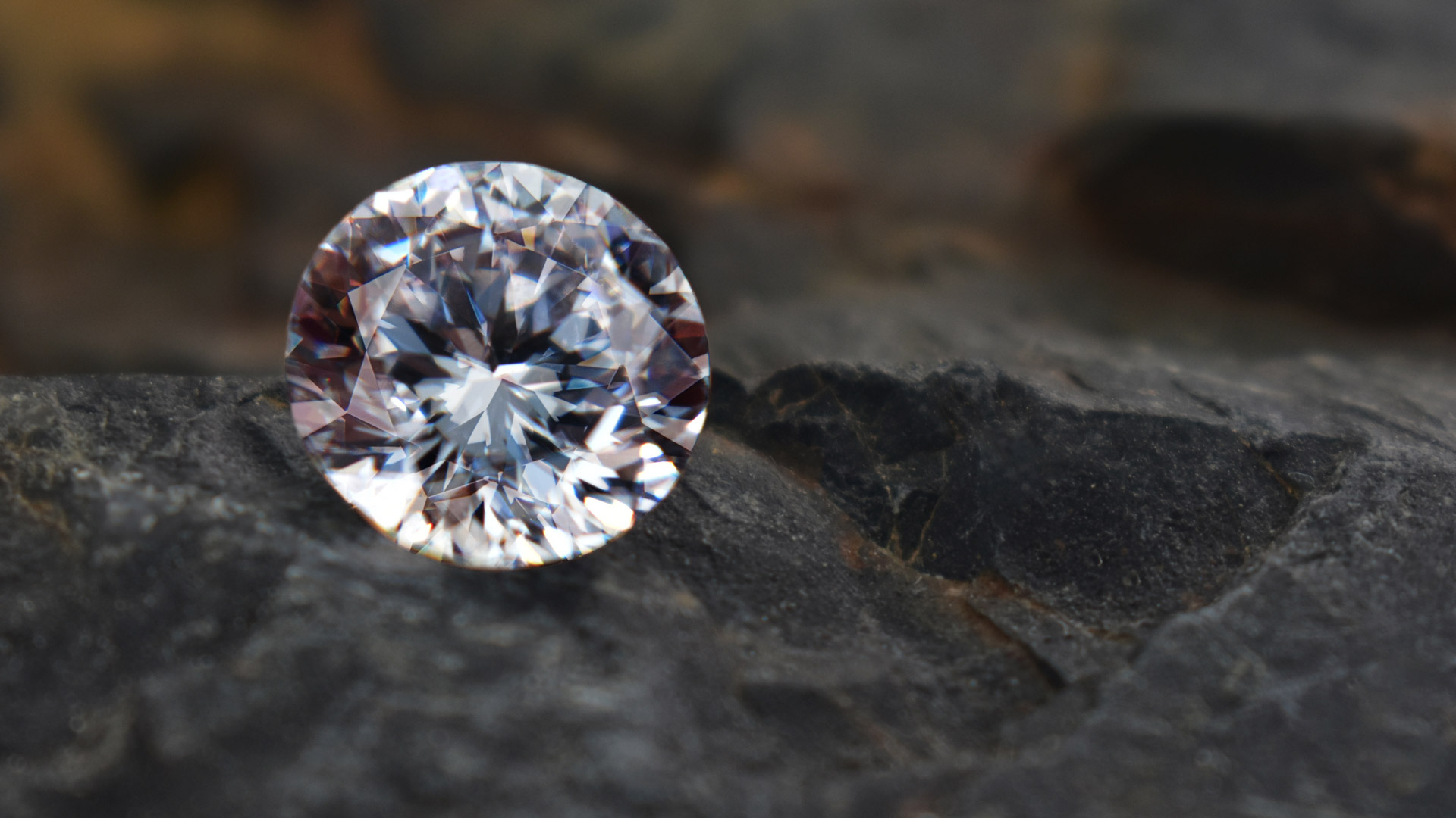 Nahaufnahme Diamant als Sinnbild für Diamantbestattungen